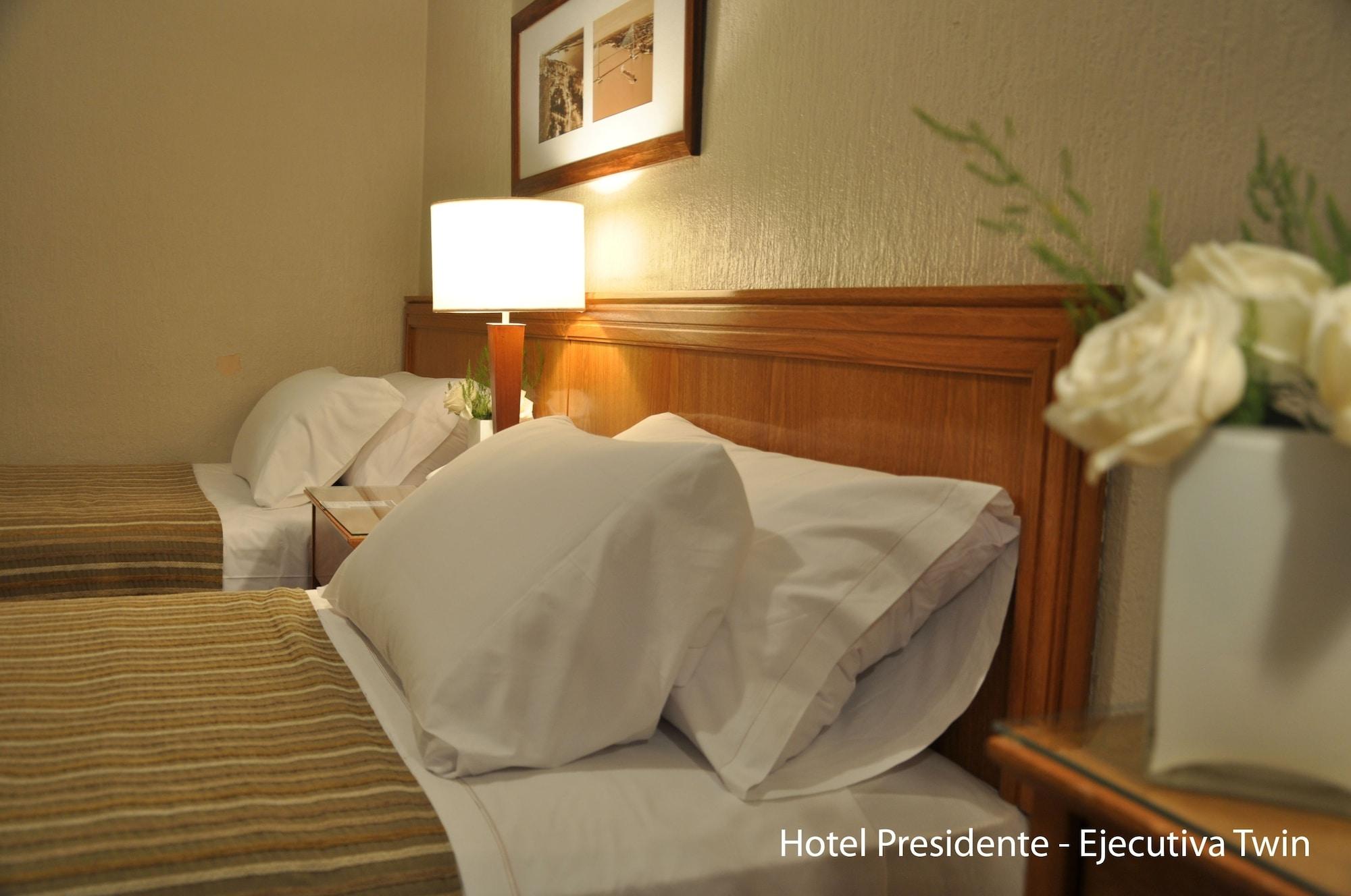 Hotel Solans Presidente Rosario Eksteriør billede