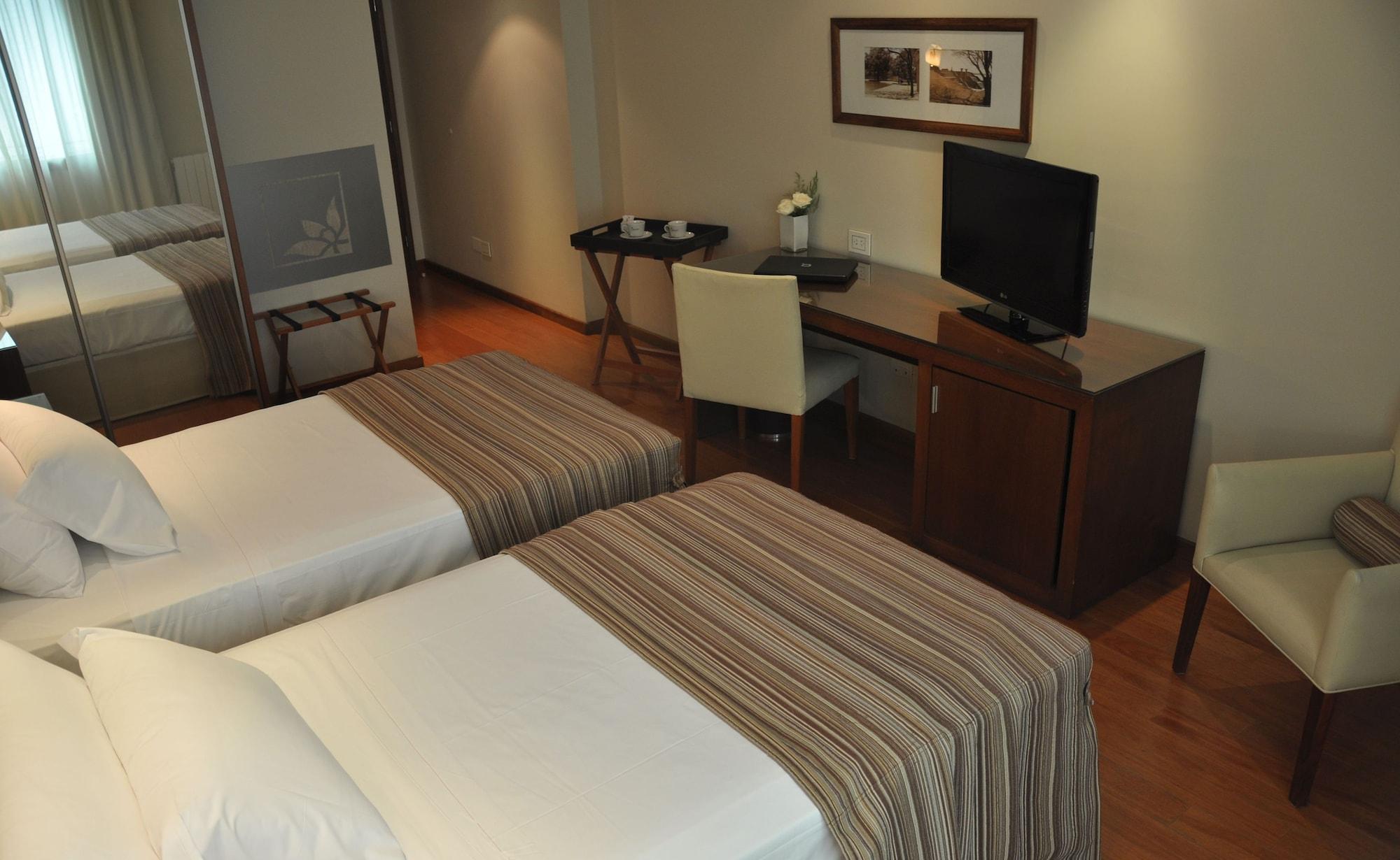 Hotel Solans Presidente Rosario Eksteriør billede