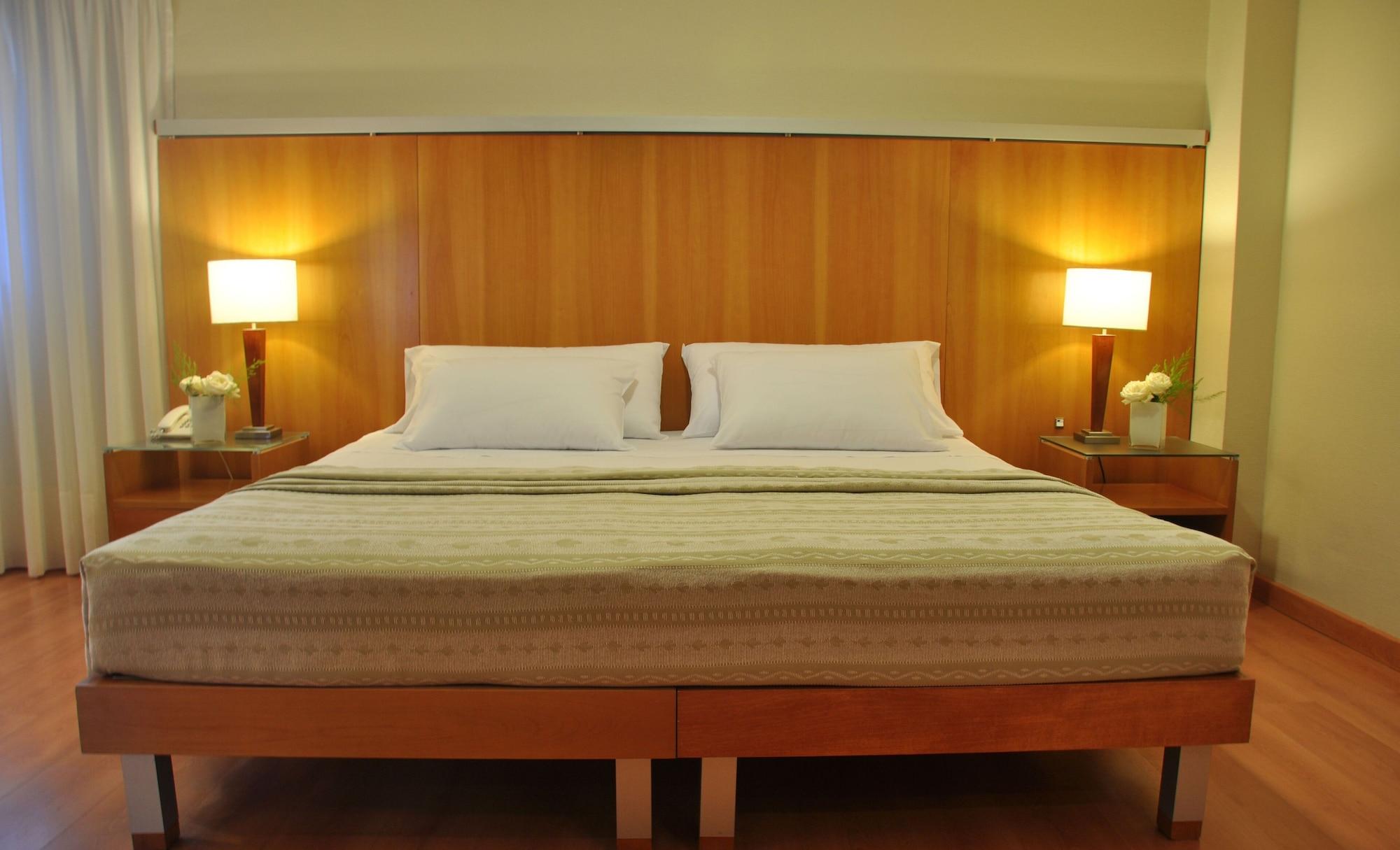 Hotel Solans Presidente Rosario Eksteriør billede